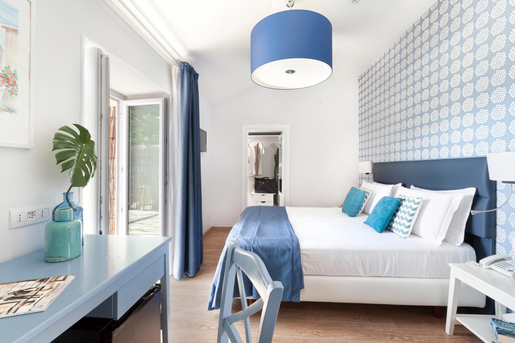 Deluxe Double or Twin Room Sea View