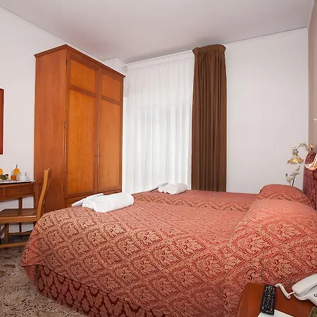 Hotel Caruso-2